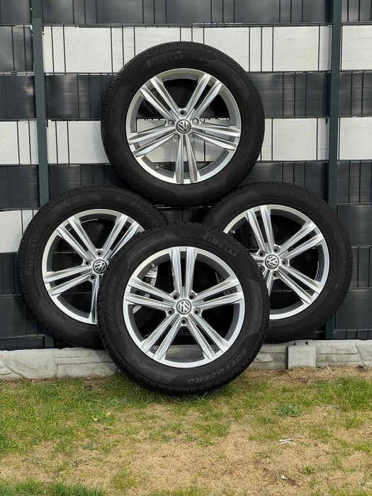 VW Tiguan R-line koła 18 + opony zimowe Pirelli Sottozero 235/55 R18