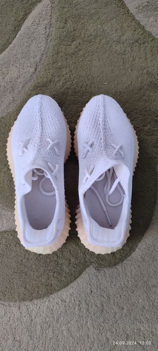 Кросовки женские