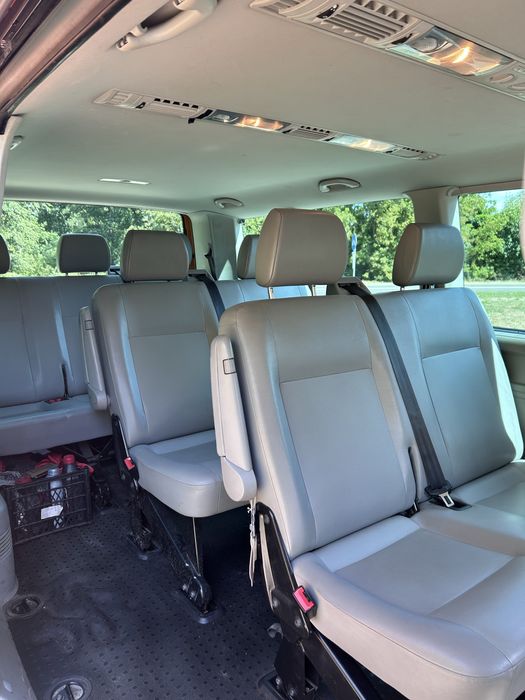 Продаю авто Volkswagen Caravelle 2011 року.