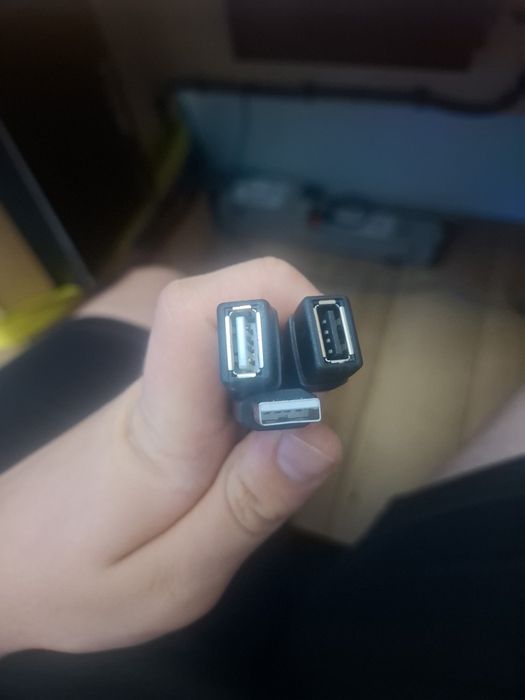 Rozdzielacz USB – dwa porty, sprawny, do pendrive i akcesoriów