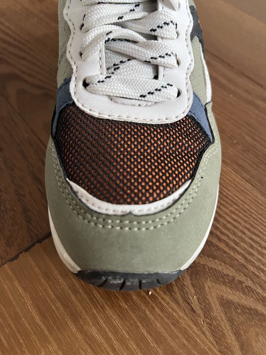 Sportowe sneakers Reserved 29