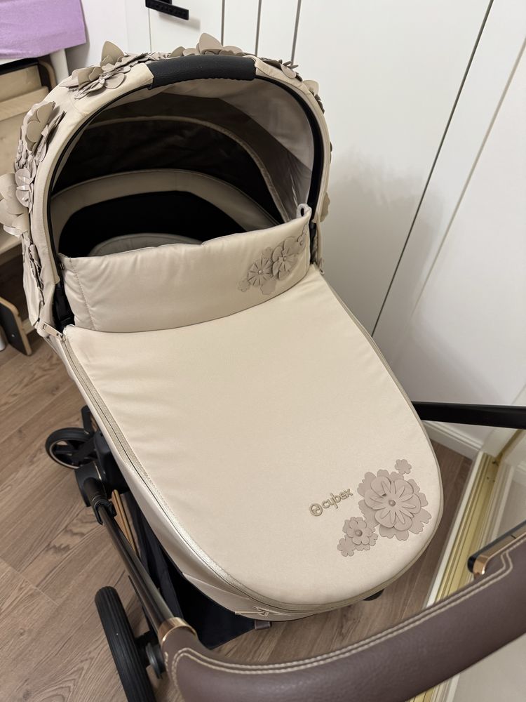 Cybex Priam 4.0 Simply Flowers Beige