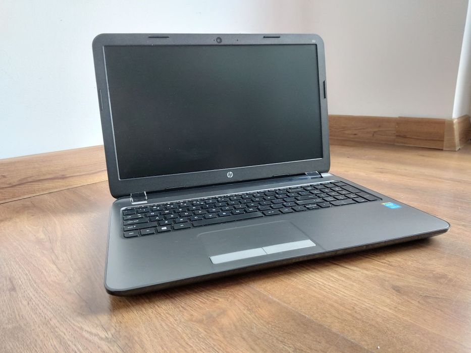 Sprzedam laptopa HP 250G3