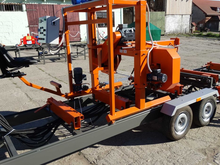 Trak Taśmowy, mobilny z pełną hydrauliką, 12 mb.