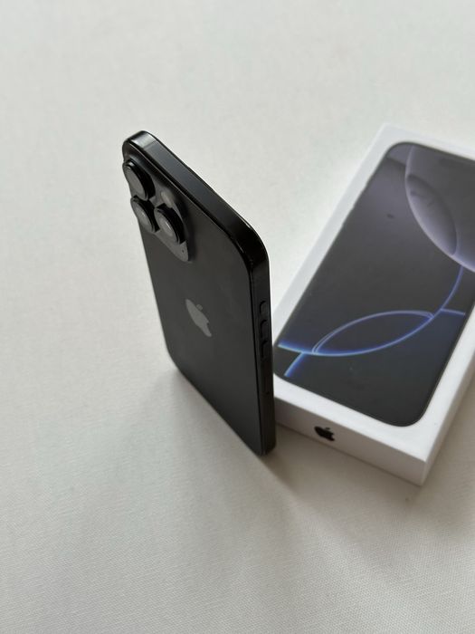 Продам IPhone 16 PRO MAX 256 Neverlock