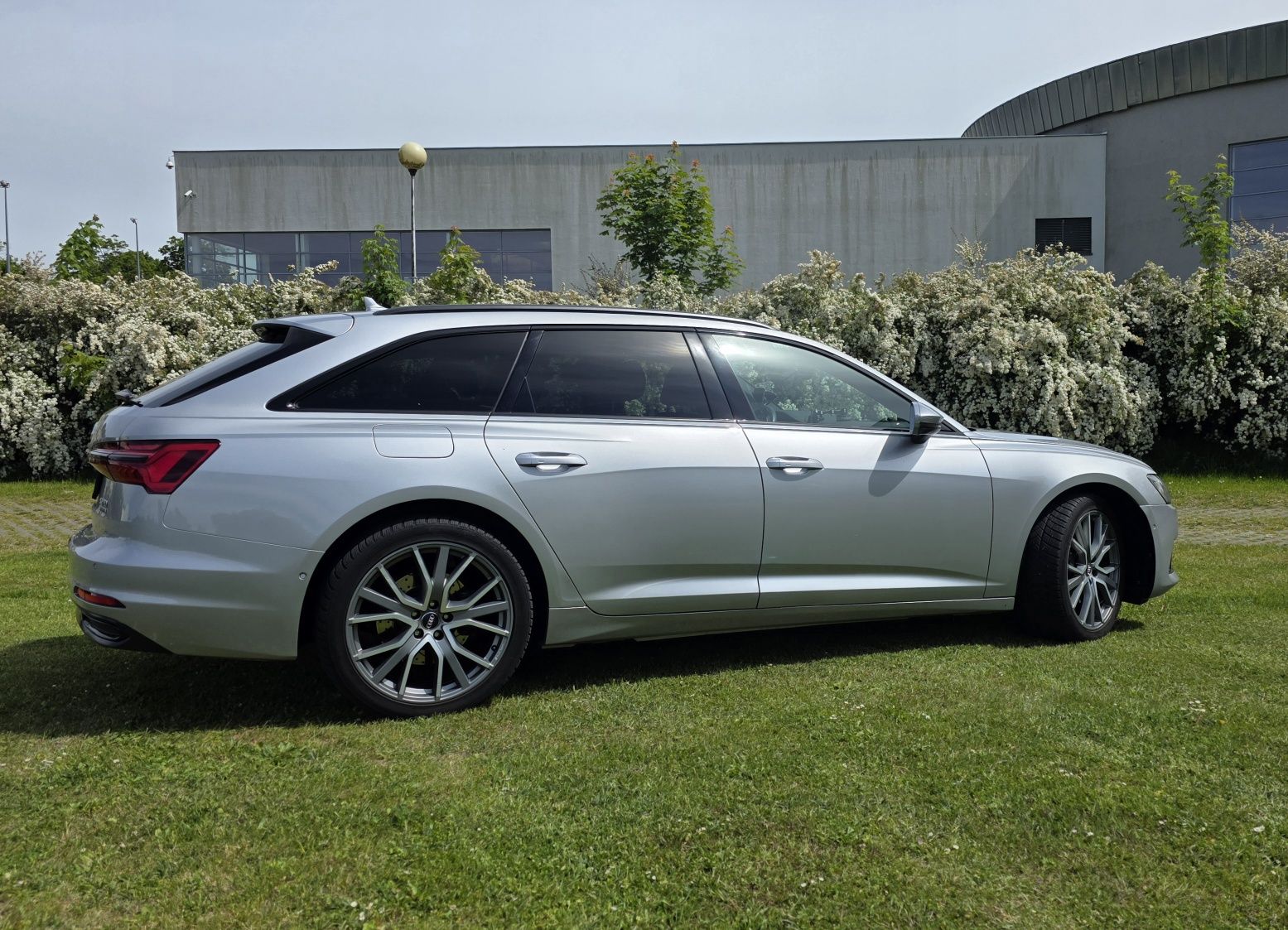 Auto do ślubu Audi A6 Avant