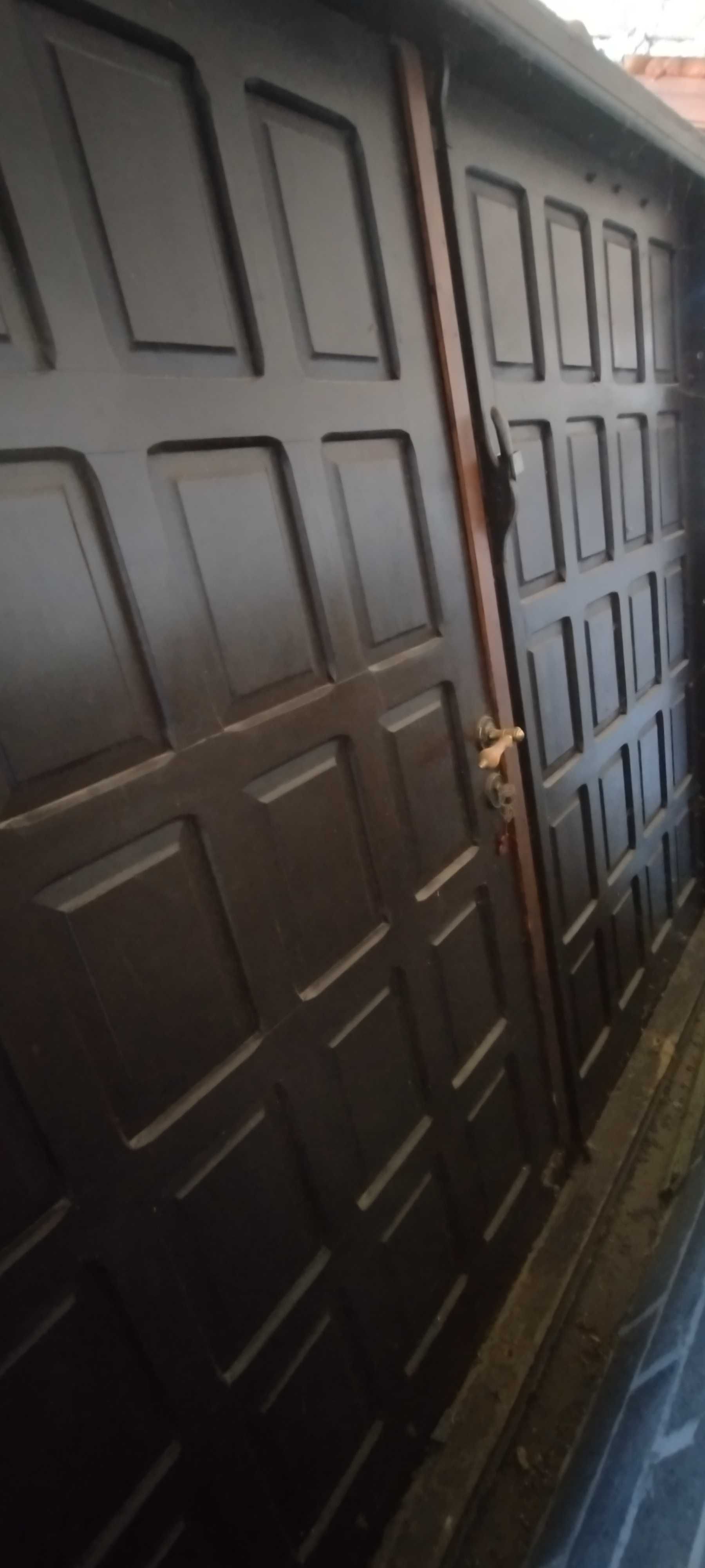 Drzwi garażowe drewniane używane, brama garażowa