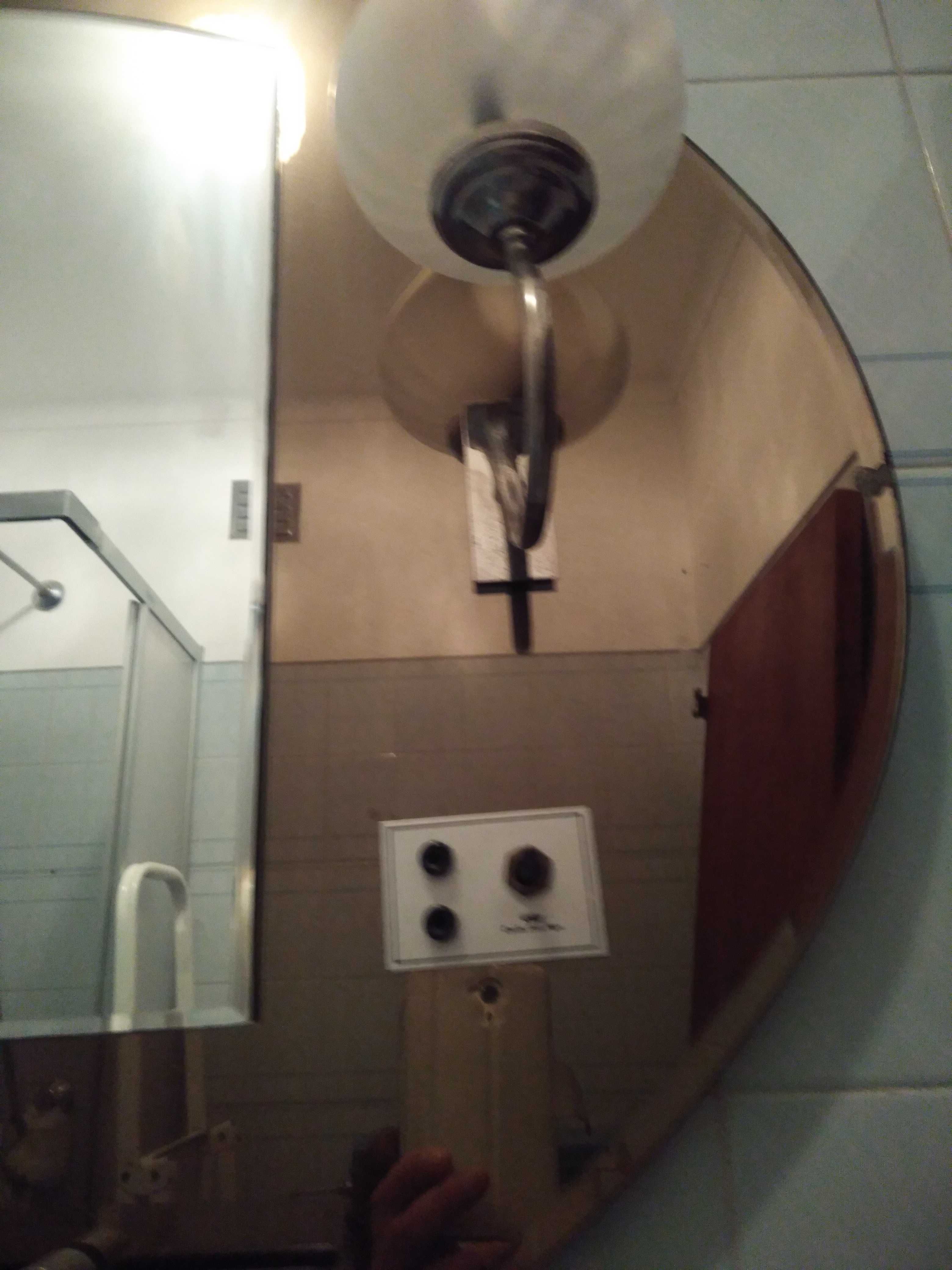 Espelho oval para quarto de banho