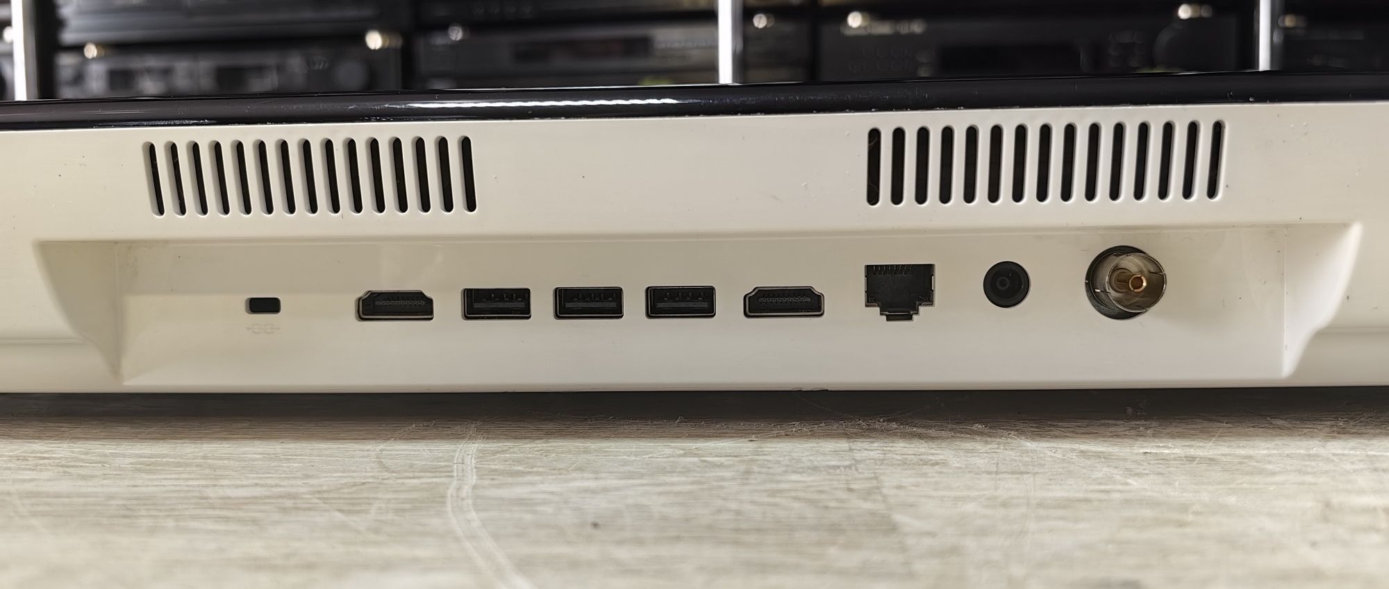 Моноблок Samsung DP500A2D/i3-3220T/Ram 4Gb/HDD No
