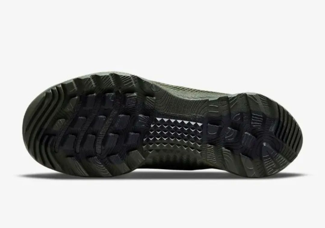 Тактичні Кросівки Nike  SFB Carbon 42.5 розмір.
Колір зелени