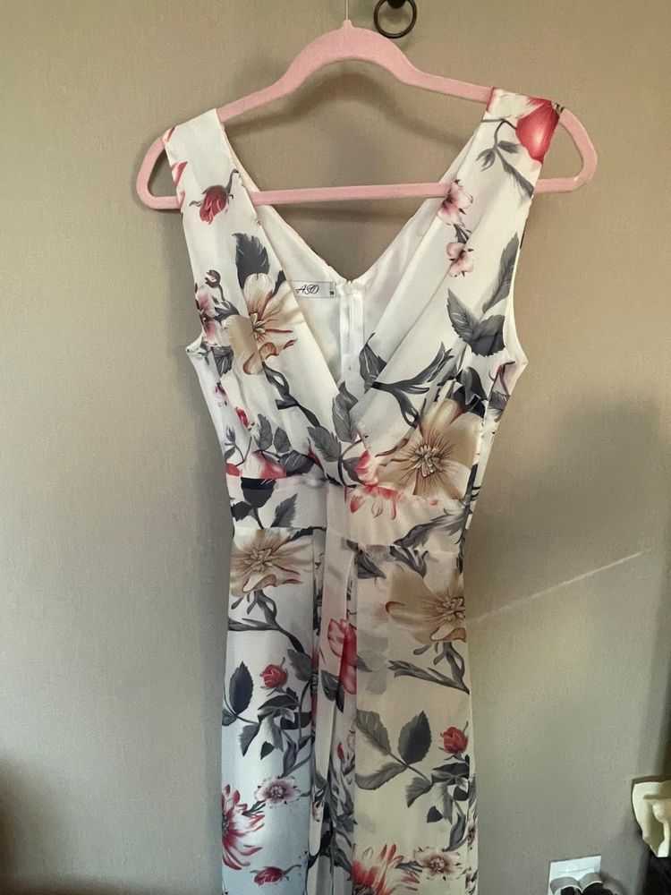 Dluga sukienka sukienka w kwiaty sukienka na wesele elegancka sukienka