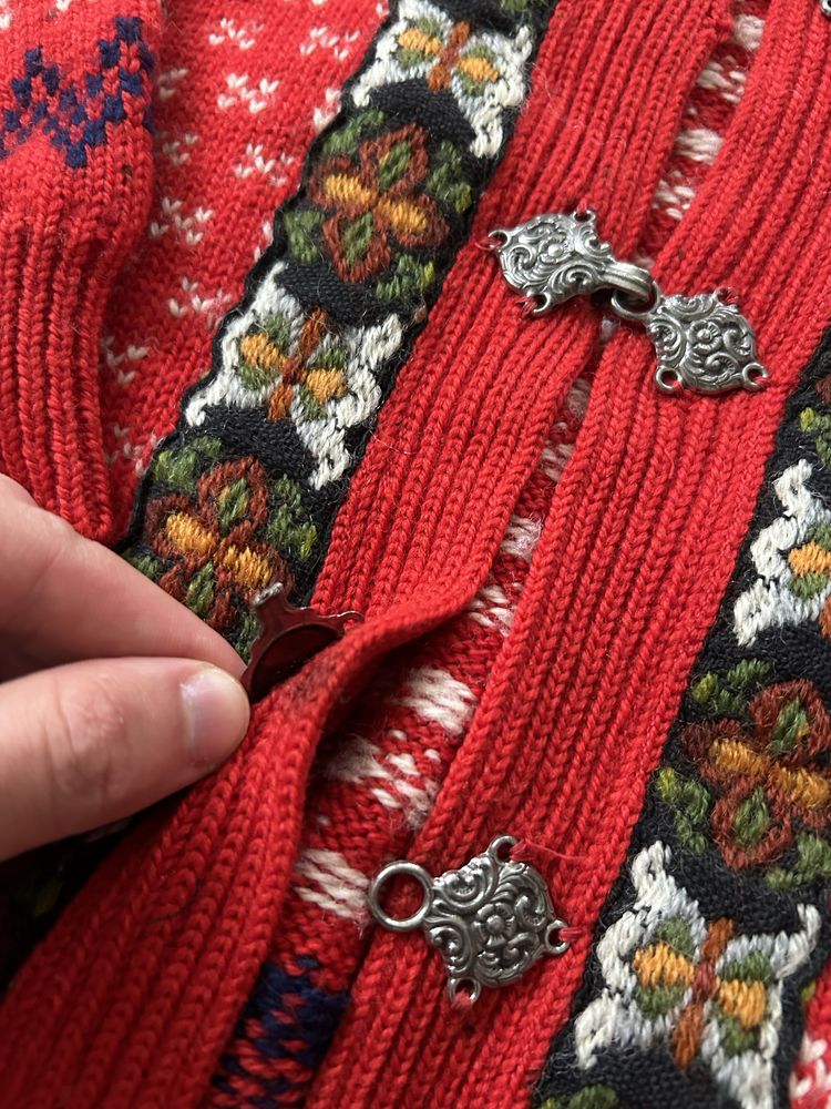 Sweter wełniany norweski Dale of Norway Dirdalstrikk 44 czerwony
