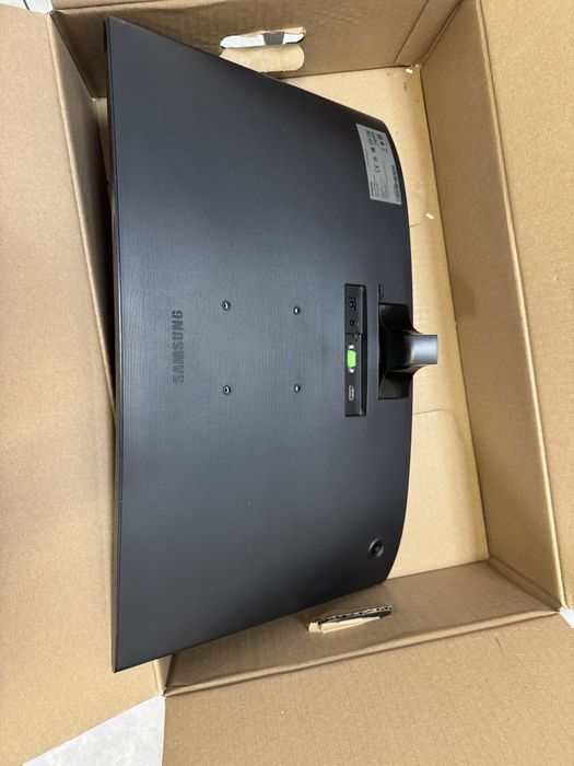 Monitor Samsung CF390 24 cele zakrzywiony wszystko sprawne bez wypaleń