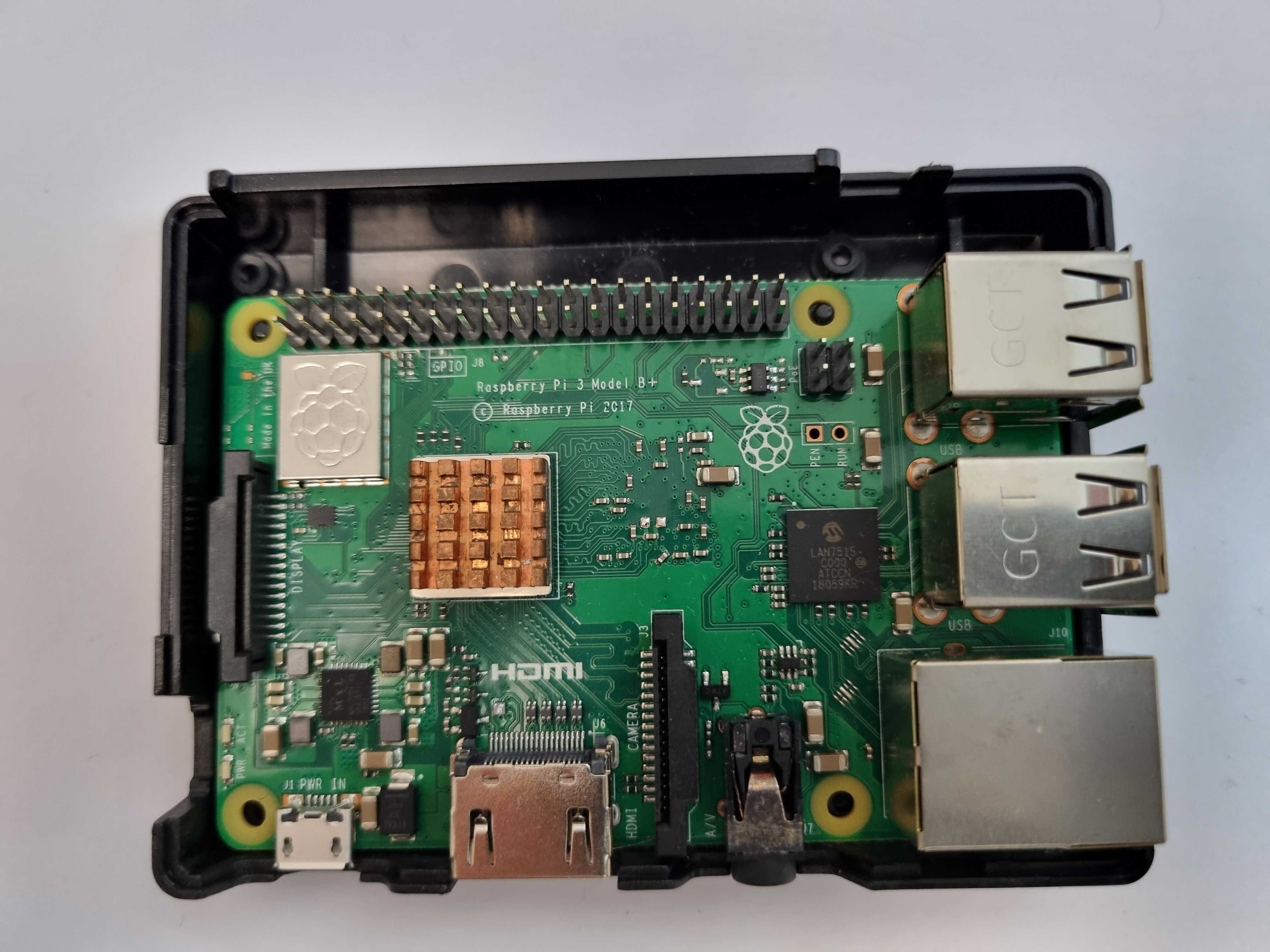 Raspberry Pi3 modelB+ z obudową