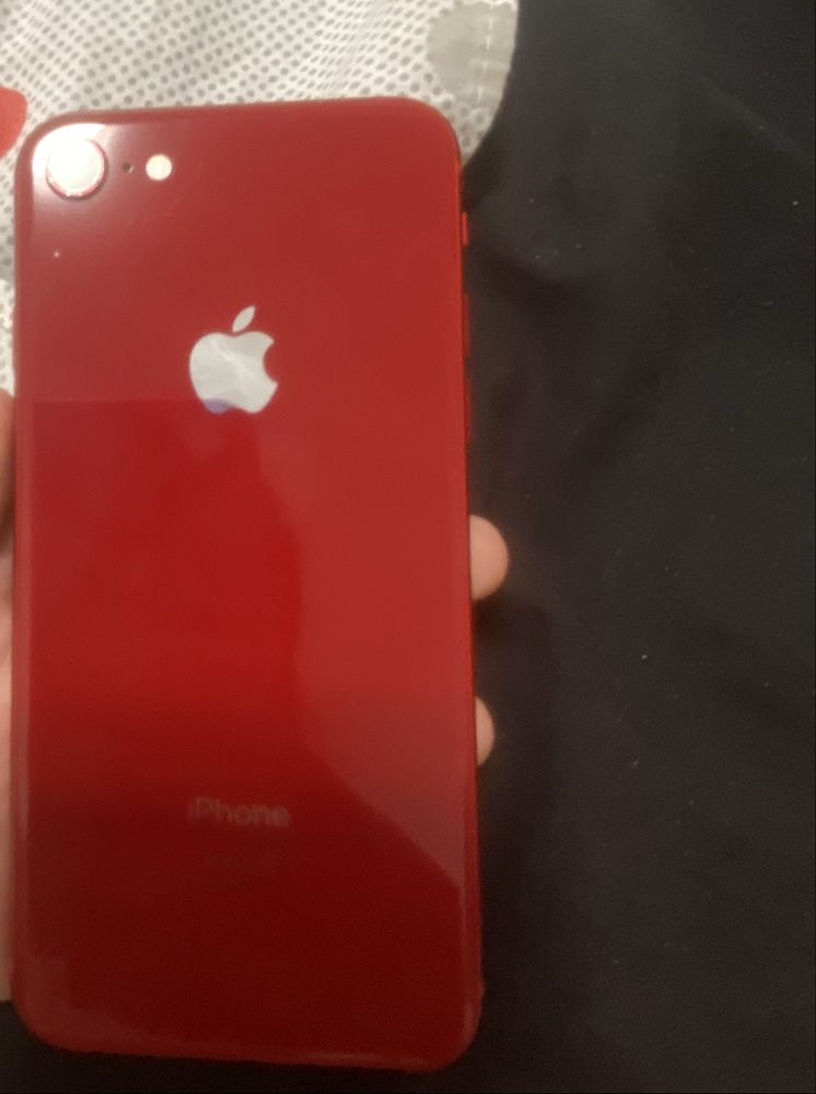 Iphone 8 vermelho 128Gb