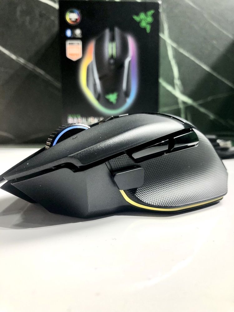 Мишка razer basilisk v3 pro