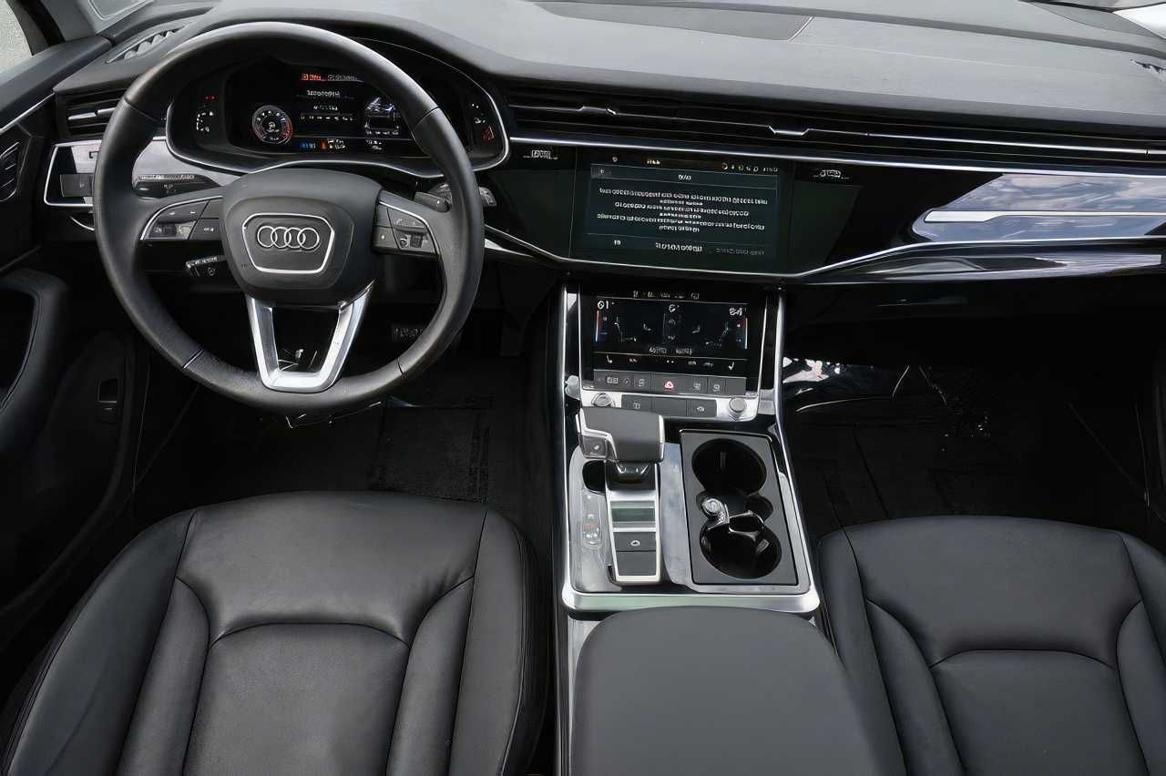 2022 Audi Q7 quattro Premium Plus 55 TFSI