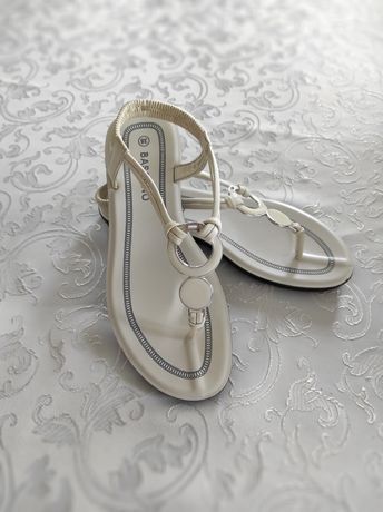 Sandały damskie  białe