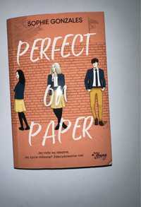 Książka młodzieżowa „Perfect on paper”