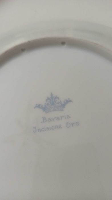 2 Pratos com flores, decorativos
