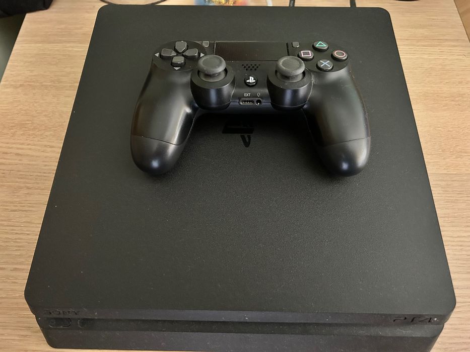 Vendo PS4 Slim 500GB