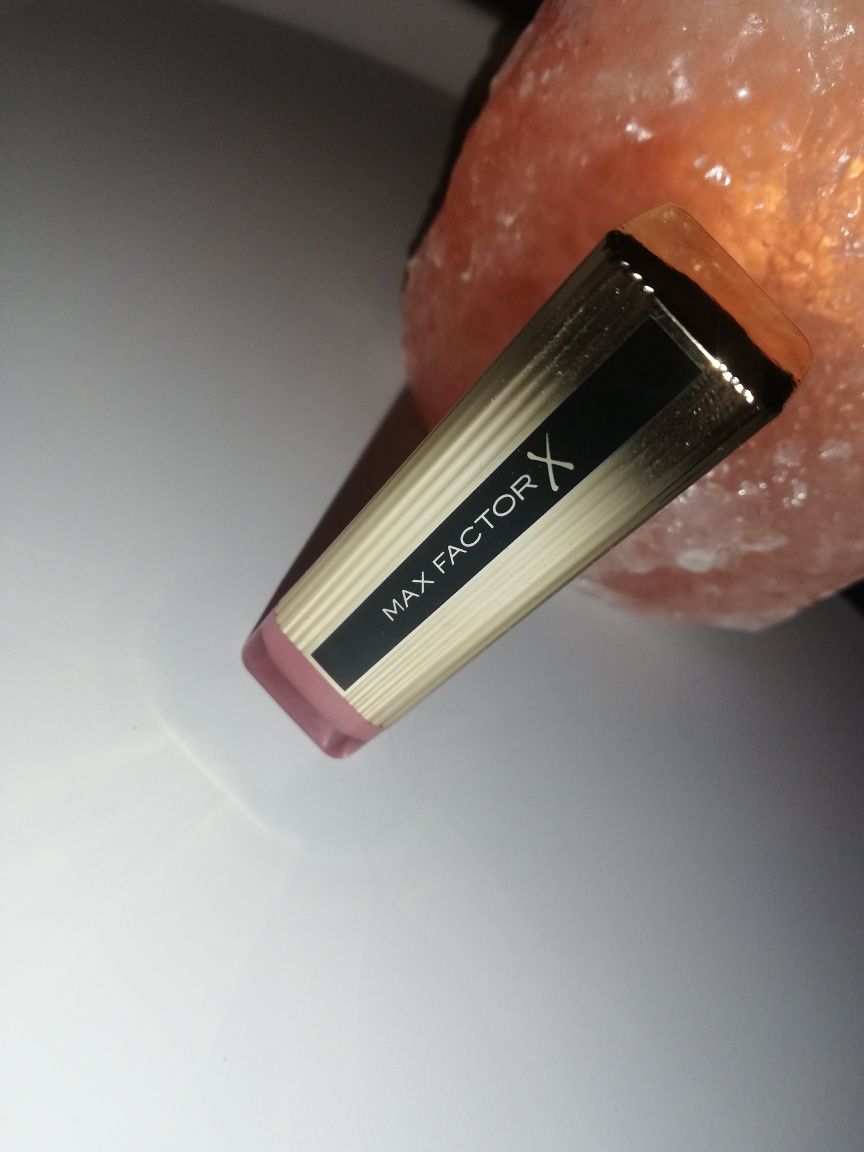 Pomadka Max Factor Colour Elixir w odcieniu Angel Pink 085