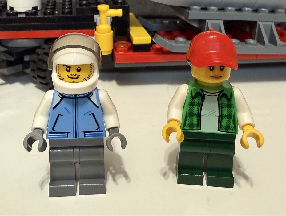 LEGO City 60183 Transporter ciężkich ładunków, komplet z instrukcją