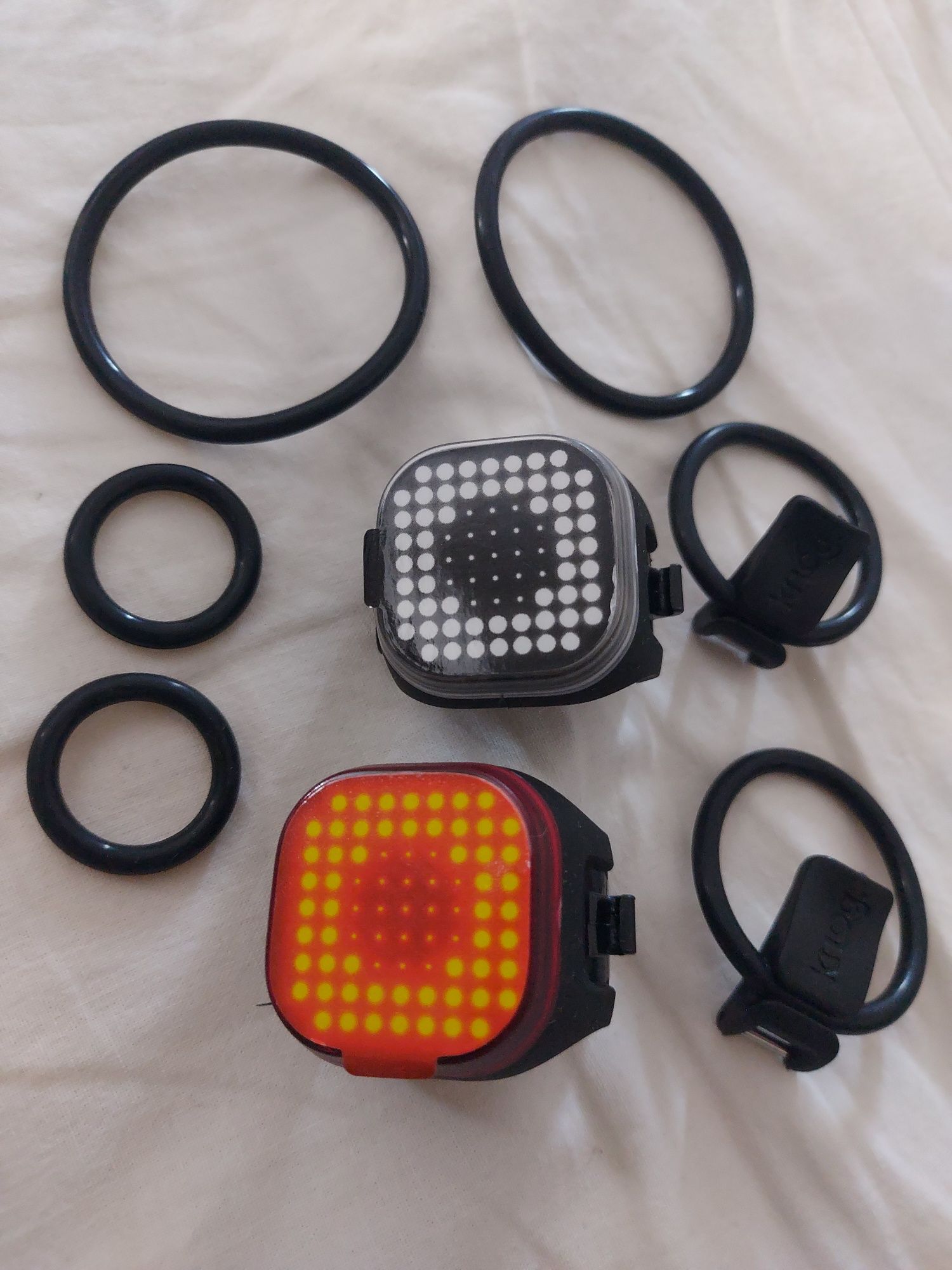 Zestaw lampek rowerowych Blinder COB 8 trybów widoczność na drodze USB