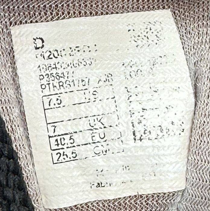 Чоловічі чорні кросівки New Balance Protection Pack 40.5p 26cm