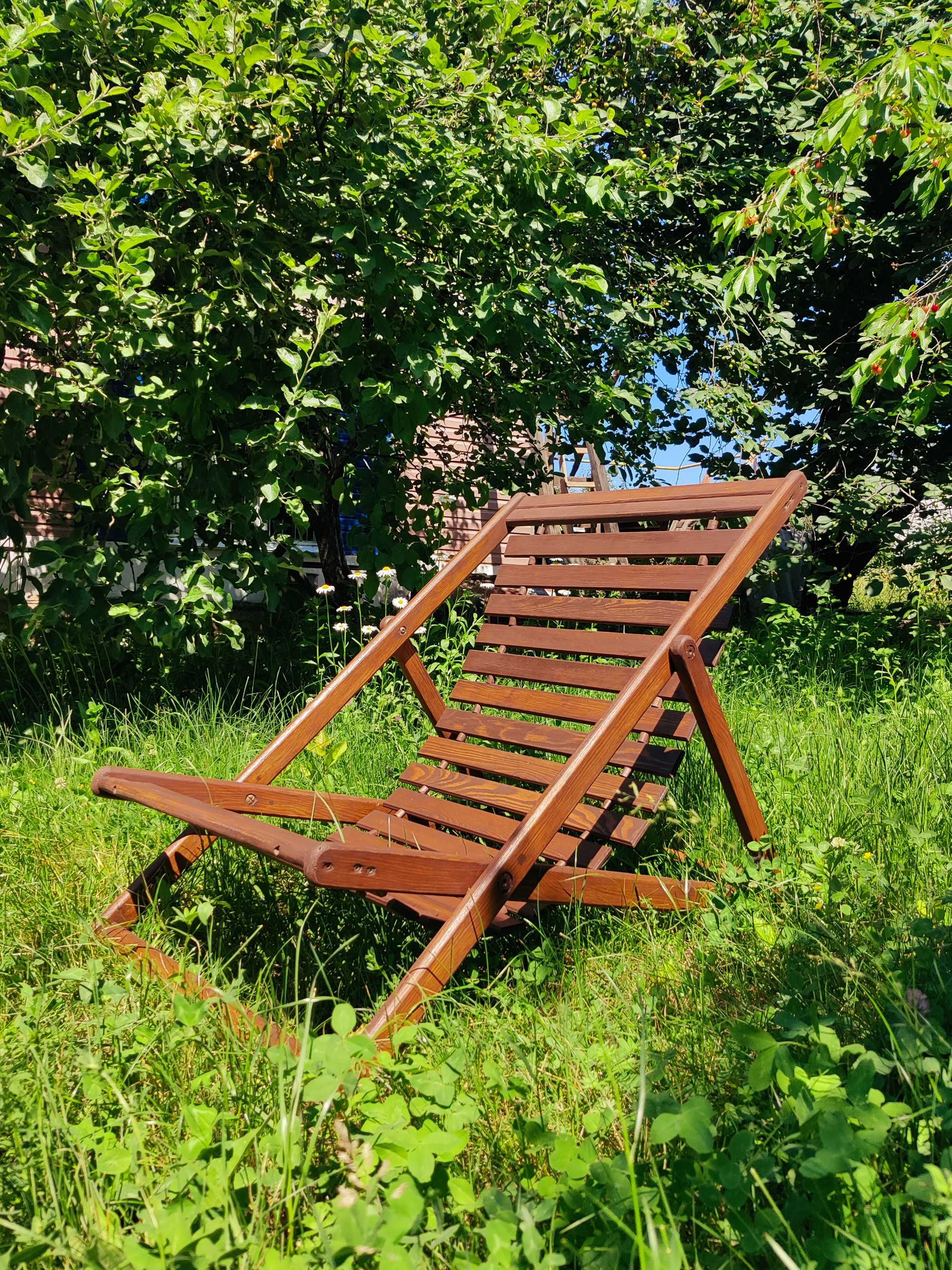 Шезлонг деревянный, раскладное кресло-лежак для сада и пляжа