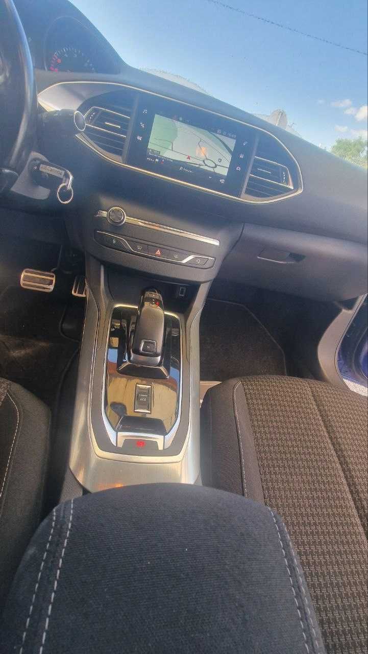 Peugeot 308sw EAT8 2019