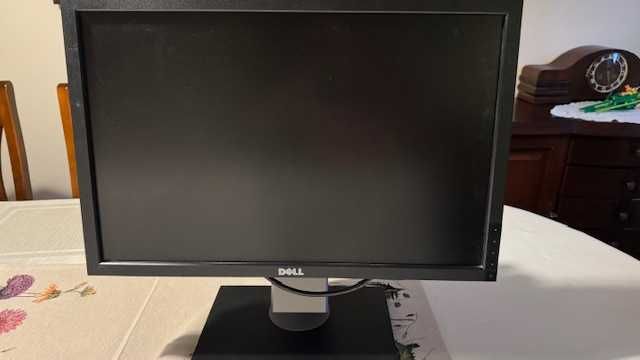 Monitor DELL P2210