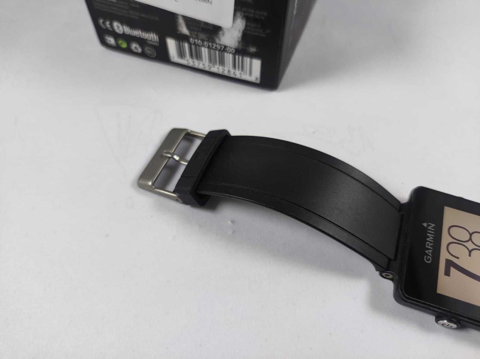 Smartwatch Garmin Vivoactive pudełko