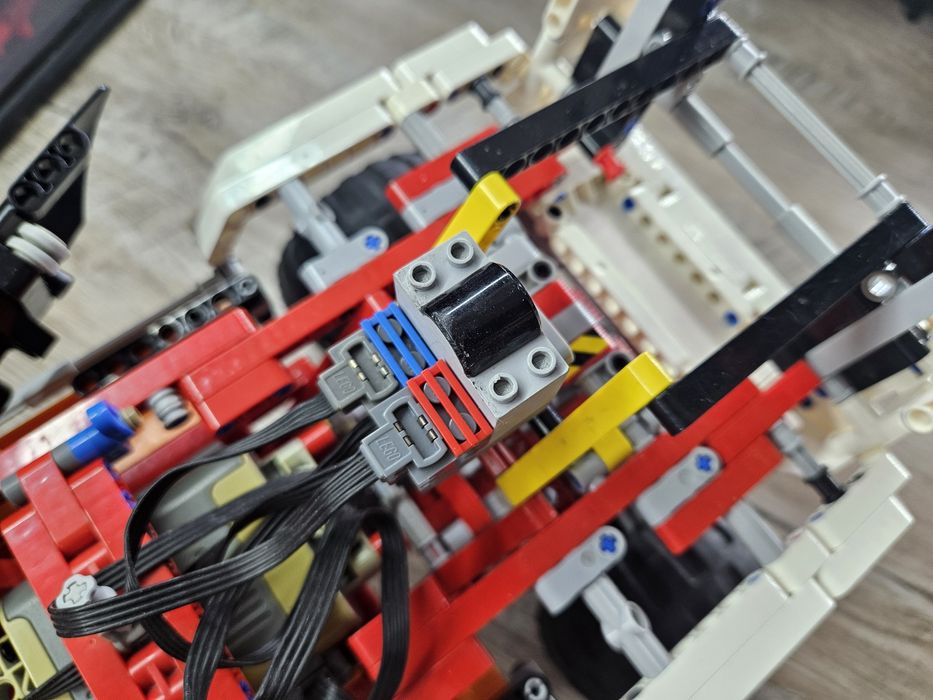 Lego 9398 technic оригинал Лего техник все детали