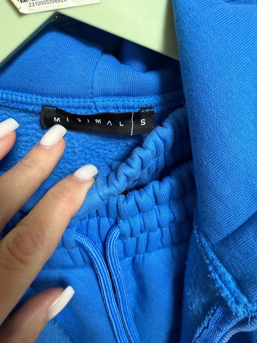 Теплий костюм блакитного кольору