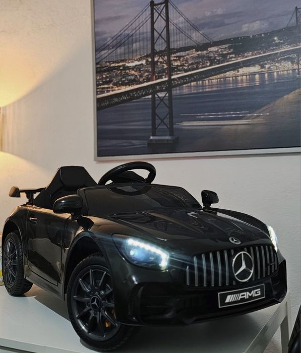 Carro eléctrico criança Mercedes AMG NOVO