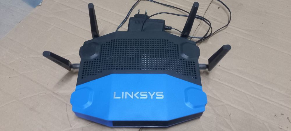 Router Linksys WRT1900