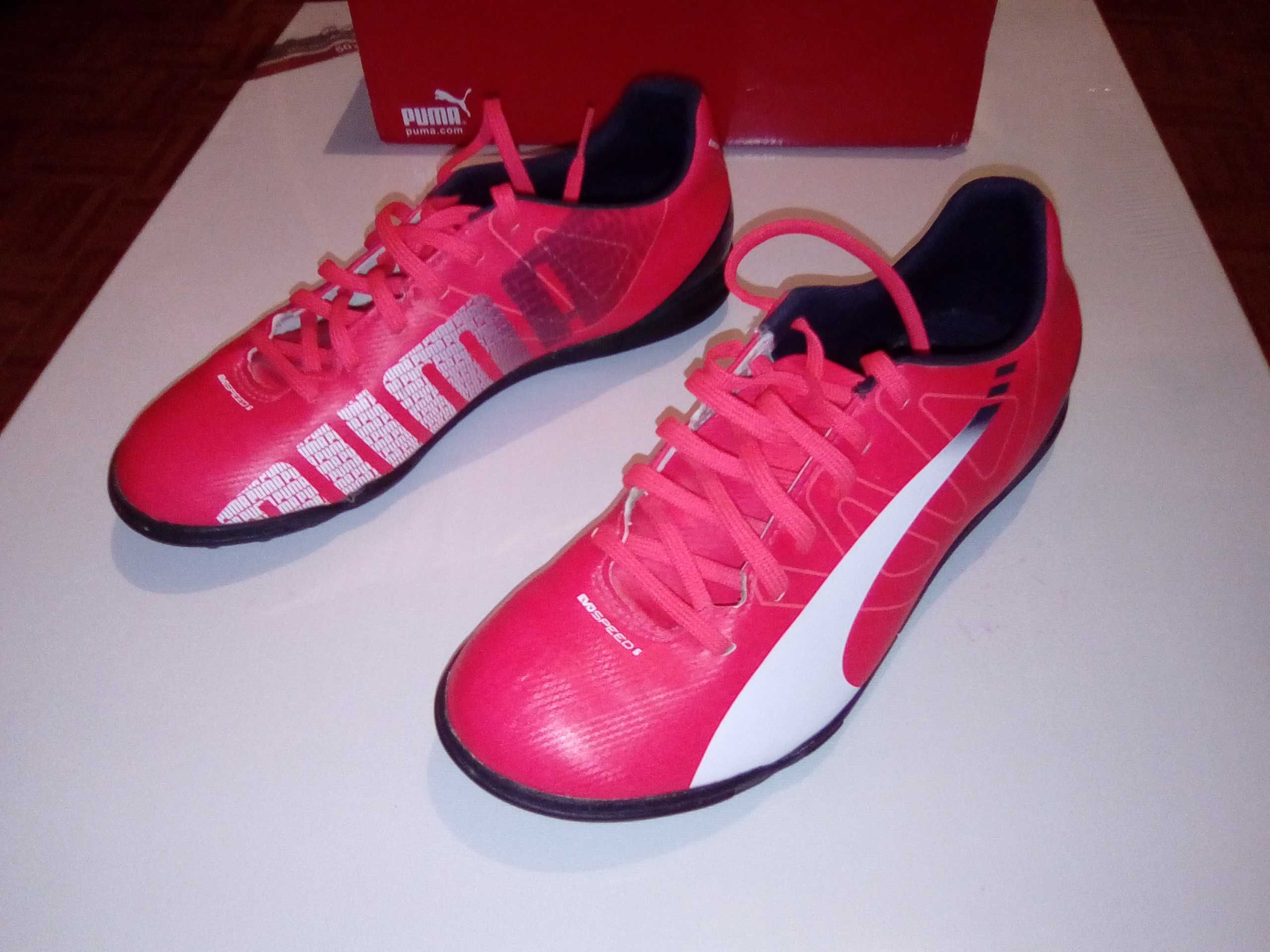 Puma EvoSpeed 5.3 TF Sn 52
Bright Plasma Nº39 para Síntetico...Novas!