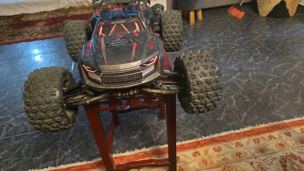 Arrma kraton 6s EXB