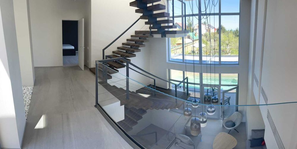 ВІЛЛА VIP-рівня в Совіньйоні | 5 хвилин до моря | 296 м²