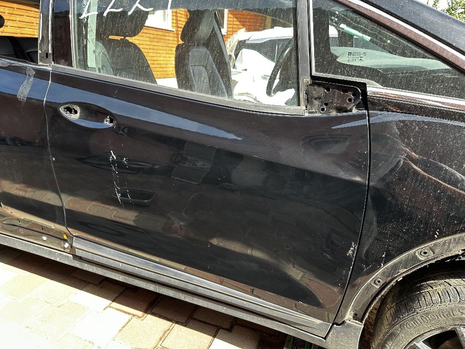 Передня права дверка Chevrolet Bolt Ev