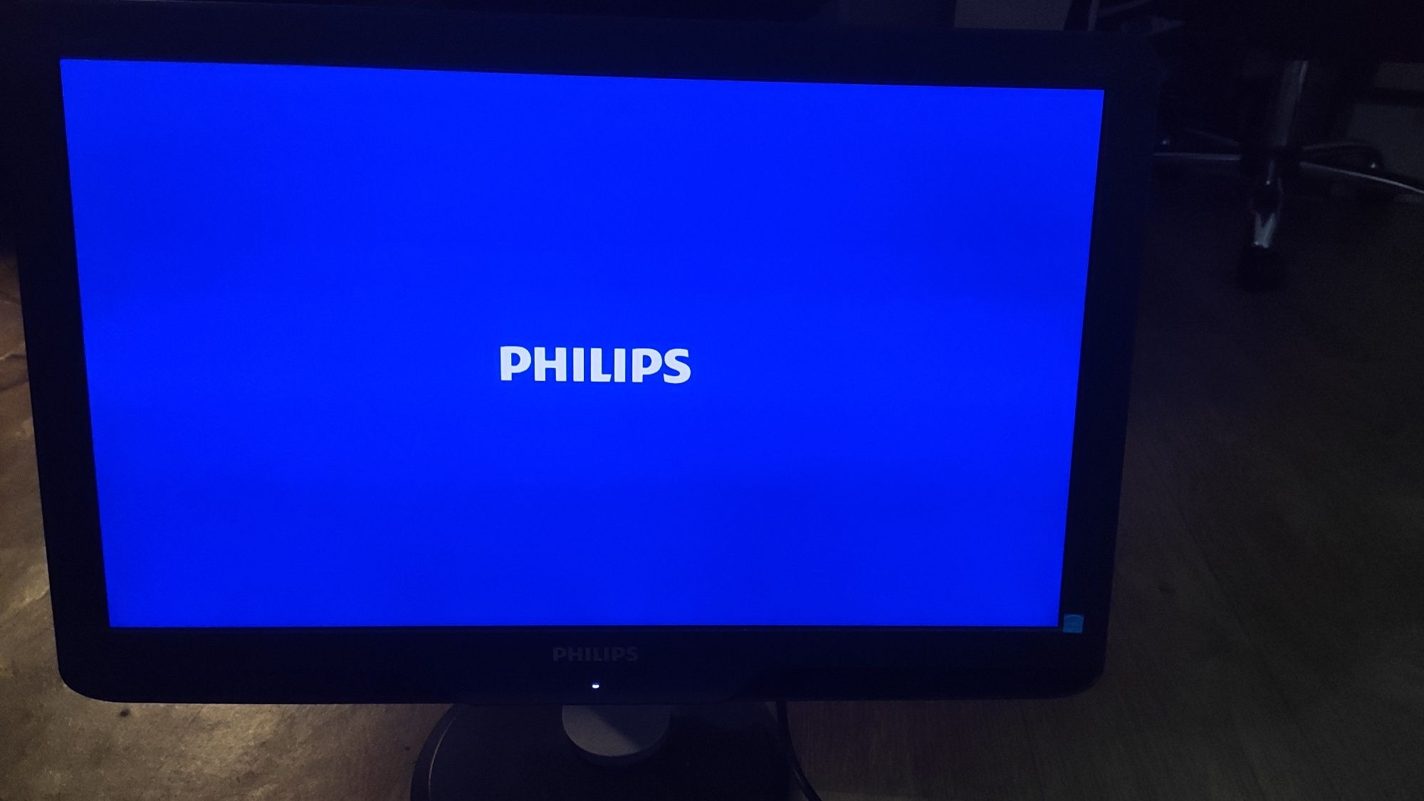 Монитор Phillips FullHD, IPS, с нюансом