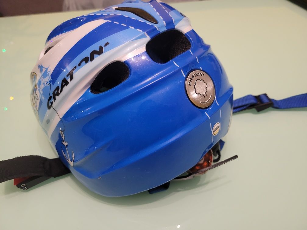 Kask rowerowy z lampką dziecięcy