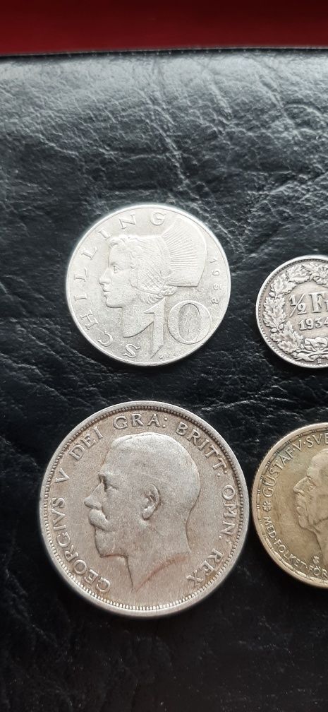 Срібні монети 4 шт 1300 грн