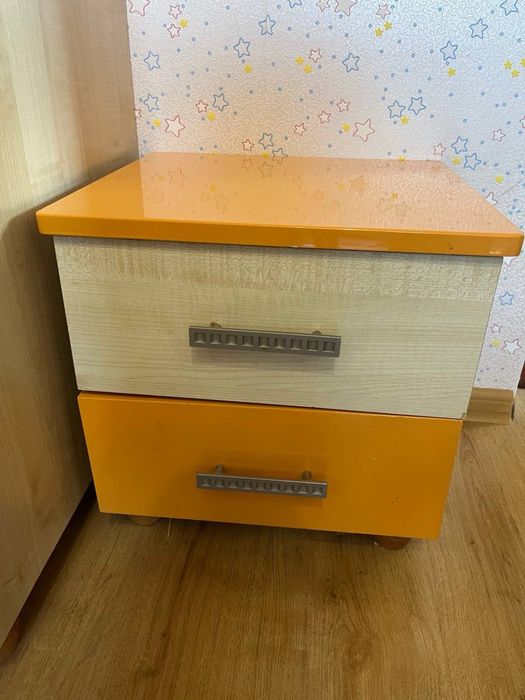 Комплект меблів для дитячої кімнати