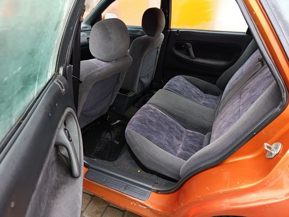 Mazda 626 1,8 бензин