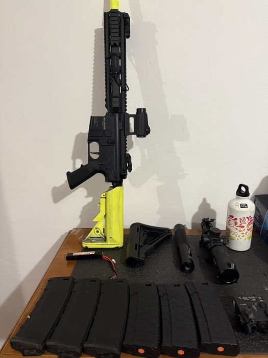 Arma airsoft- rossi Neptuno SAS