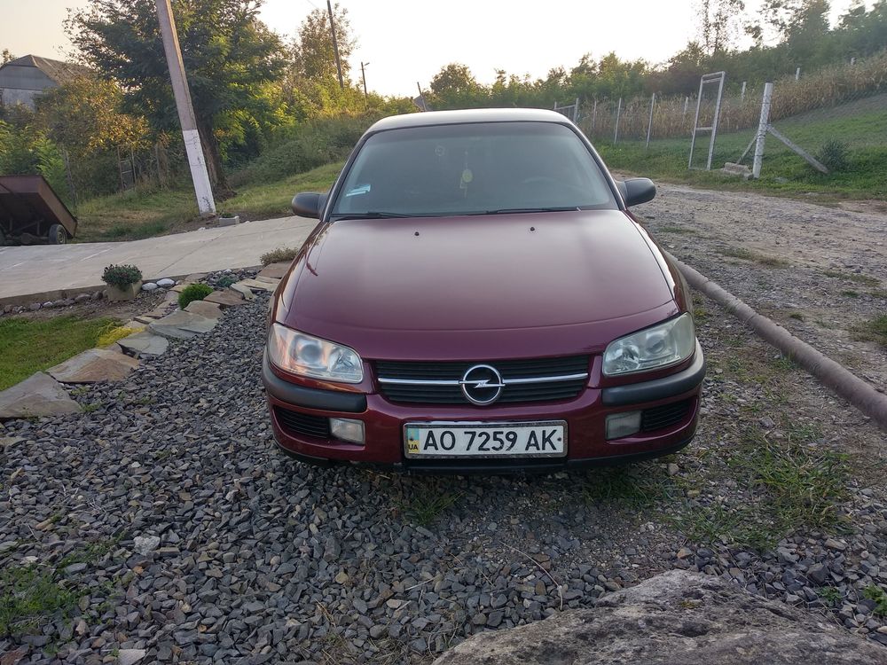 Opel omega b 2000 рік 2 л бензин
