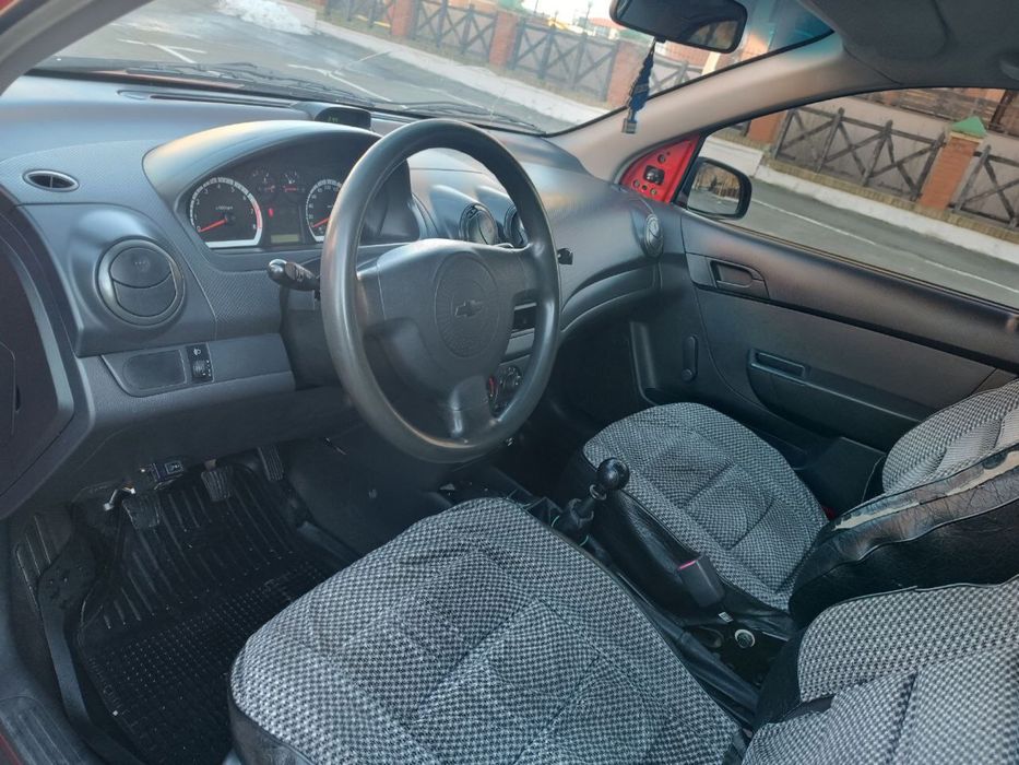 Продам автомобіль Chevrolet Aveo
