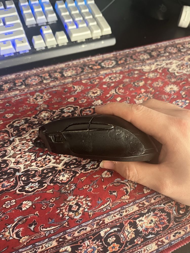 Myszka razer basilisk essential